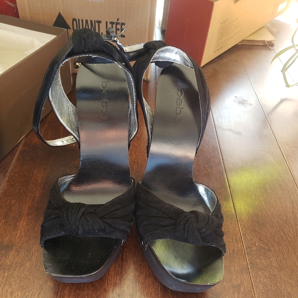 Bebe 6 inch Black Wedges - Picture 2 of 7